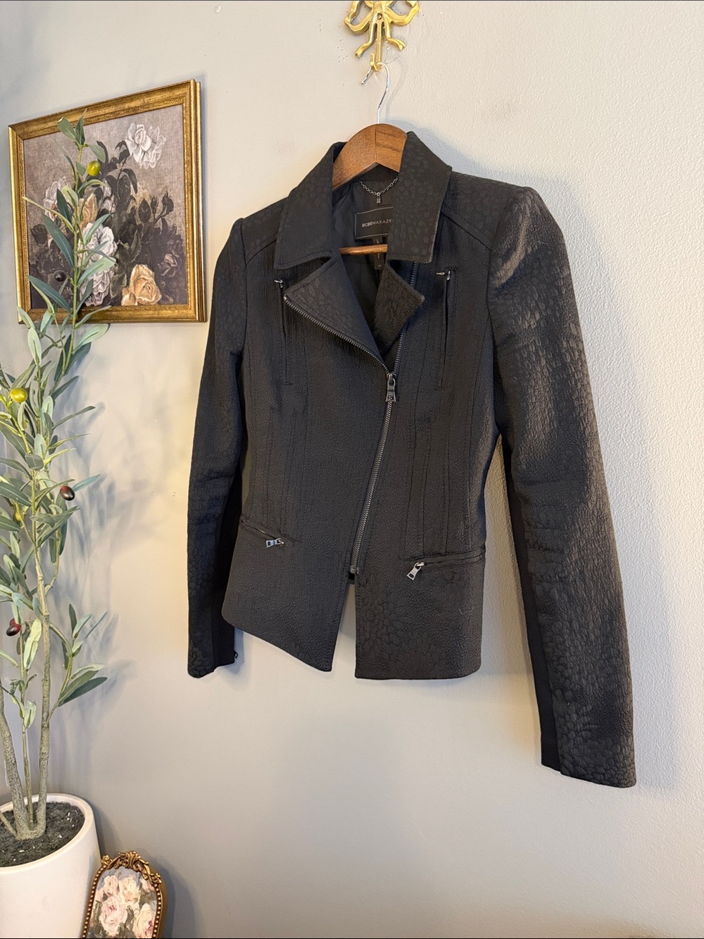 BCBGMAXAZRIA Black Textured Jacquard Moto Jacket Asymmetrical Zip XS - Picture 6 of 7
